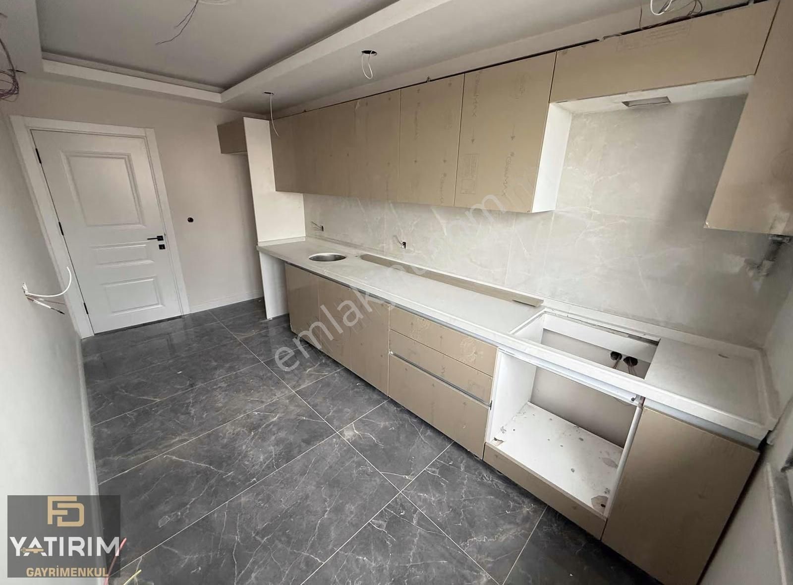 Darıca Marmaray Yakını 2+1 90 M2 En Üst Kat Asansörlü Lüks Daire - Görsel 14