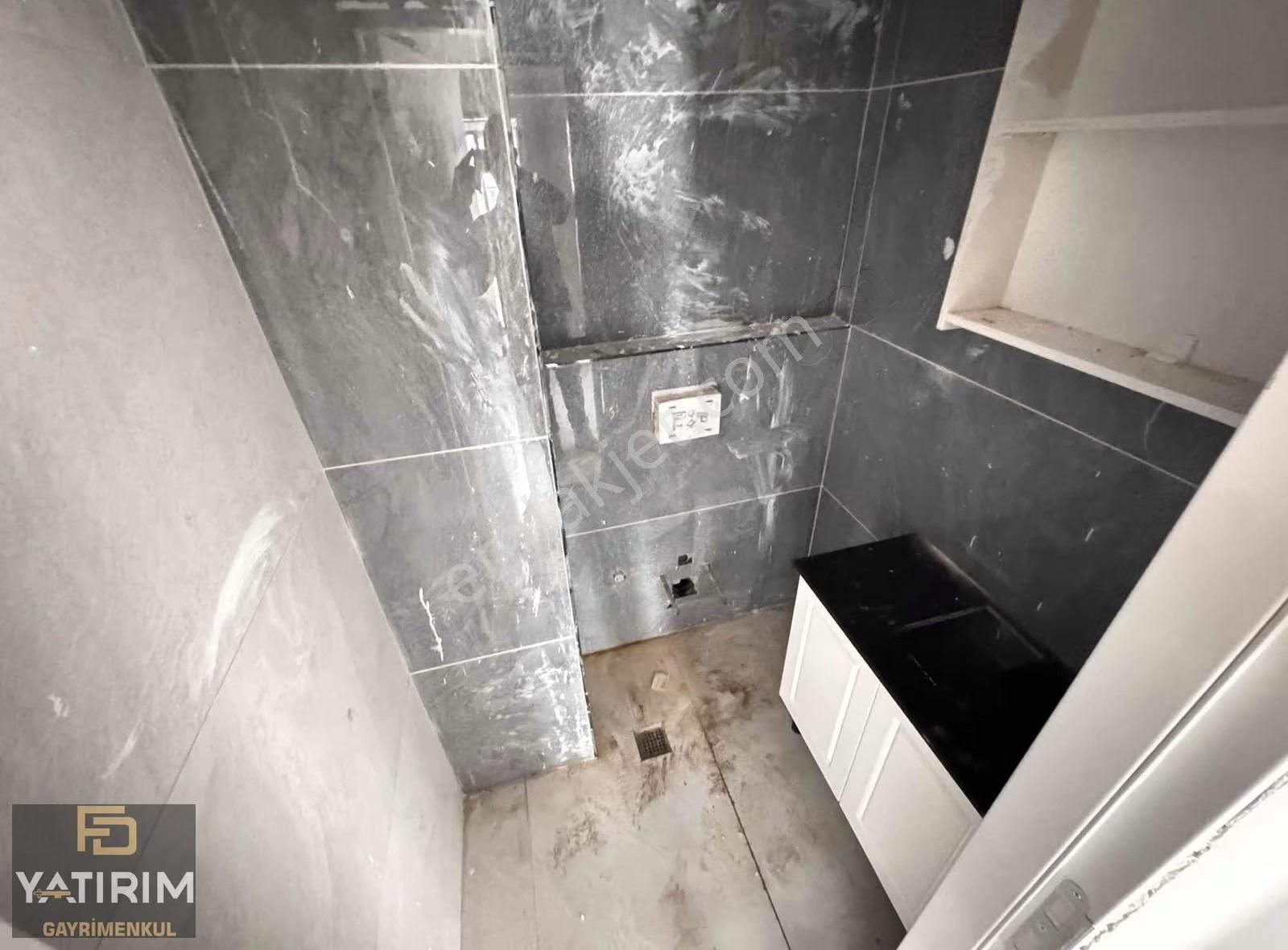 Bayramoğlu Merkezde Deniz Manzaralı 4+1 200 M2 Asansörlü Dubleks - Görsel 18