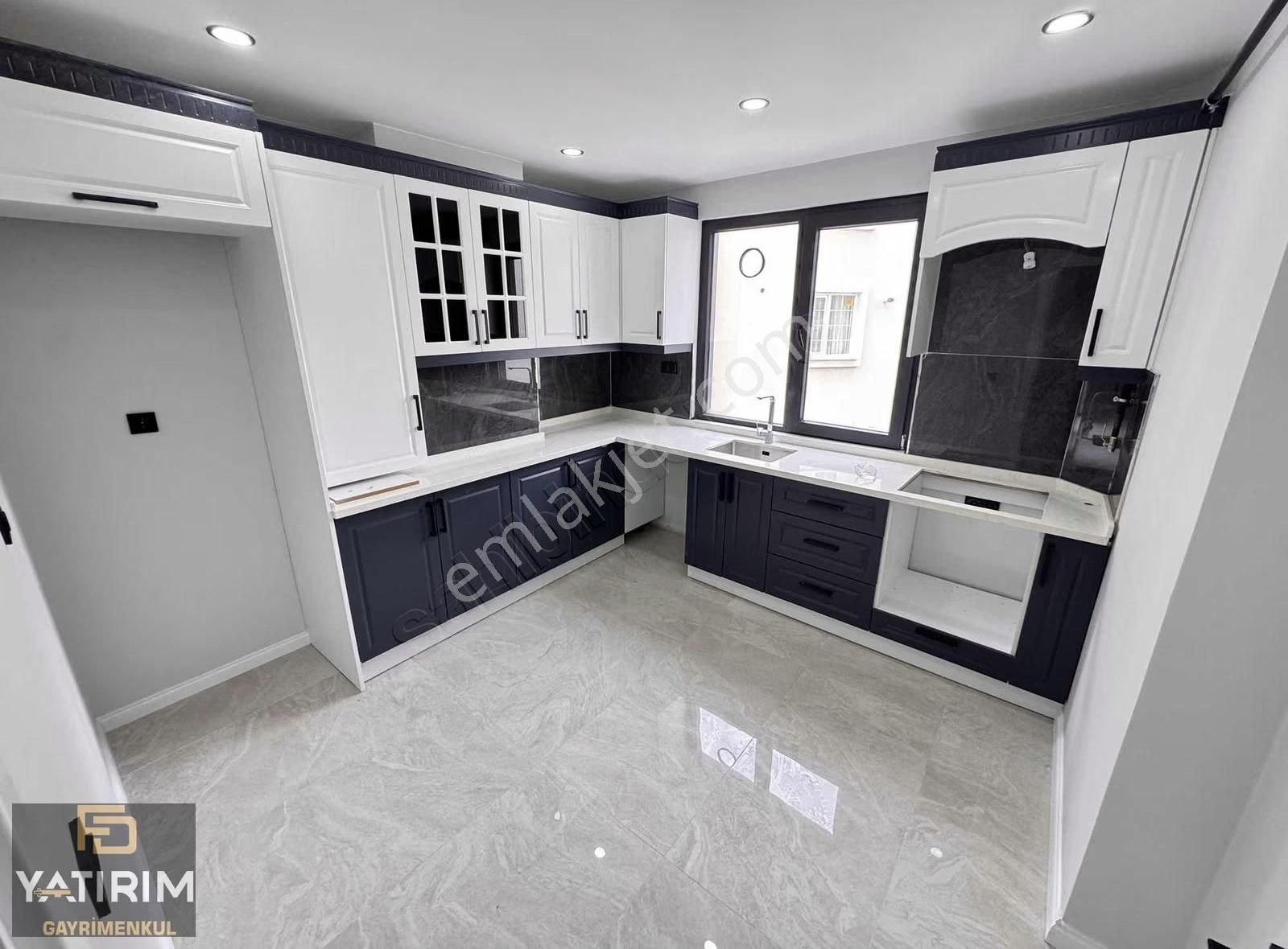 Millet Bahçesi Yakını 4+1 250 M2 Asansörlü Otopaklı Dubleks - Görsel 22