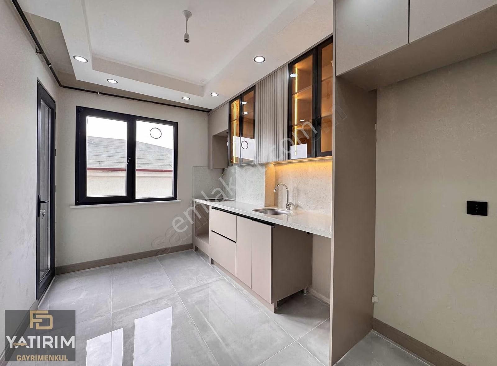 İstasyon Caddesi Yakını 2+1 95 M2 Lüx Ebeveyn Banyolu Ara Kat