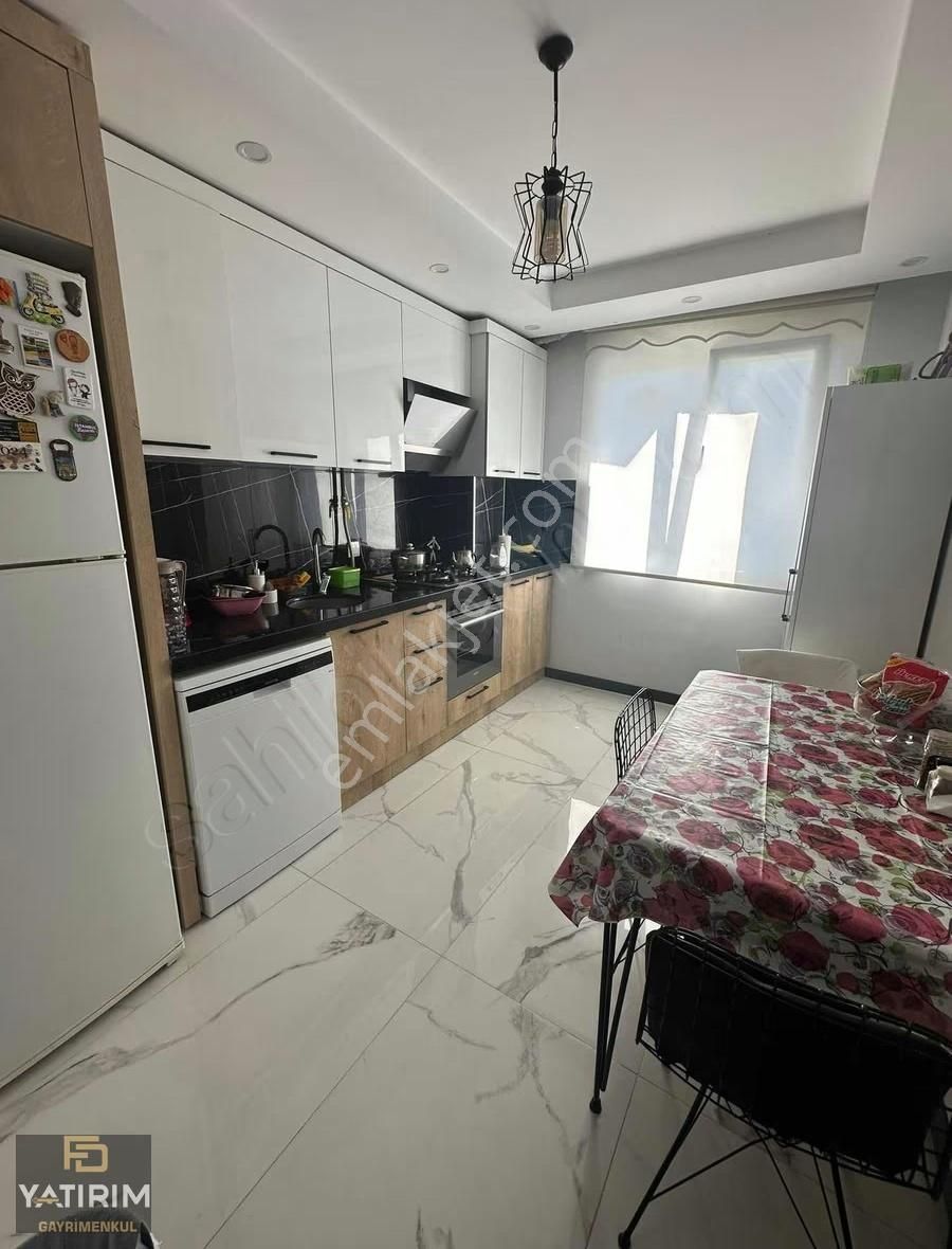 Darıca Tuzla Caddesi Yakını 2+1 90 M2 Lüx Fırsat Ara Kat Daire