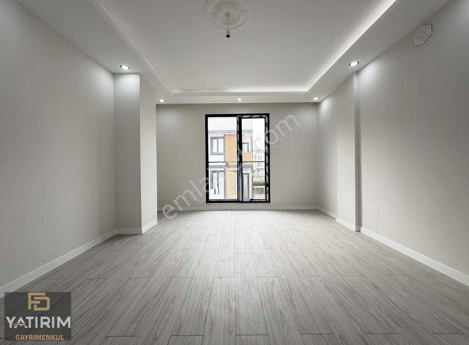 Atatürk Cad.üstü 2+1 Asansörlü Lüks Ara Kat