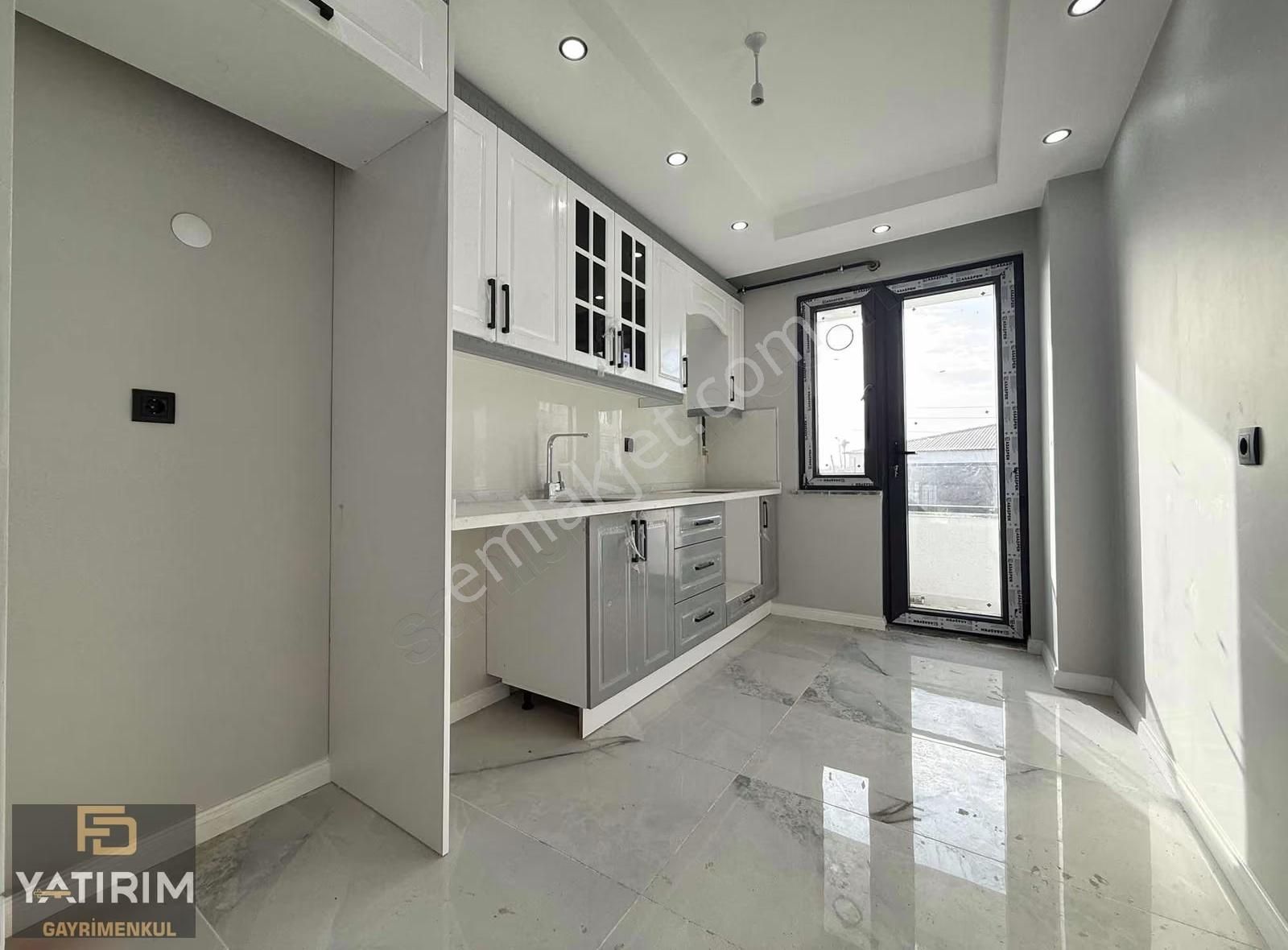 Tızla Caddesi Dibi 2+1 90 M2 Tapu Harcı Yok Lüks Yüksek Giriş