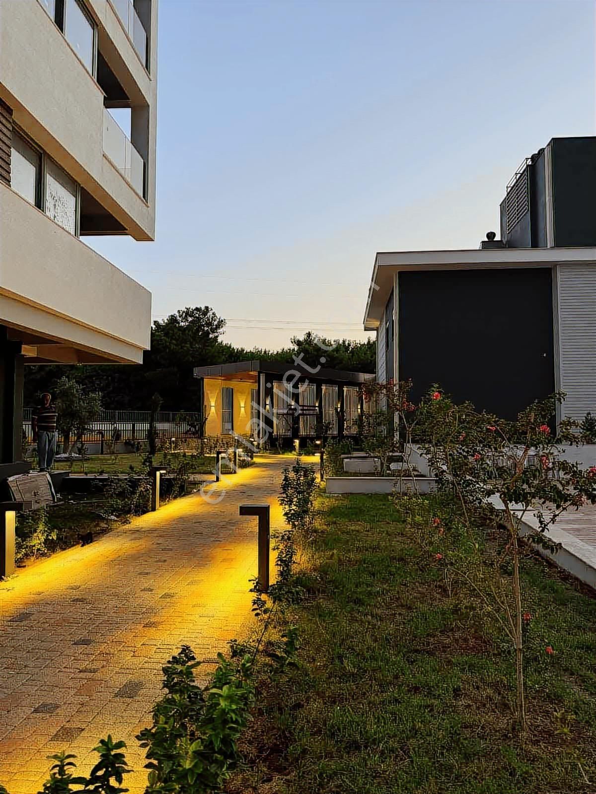 Lüks Sitede Sıfır Eşyalı Kiralık Tripleks 1+1 Daire - Görsel 28