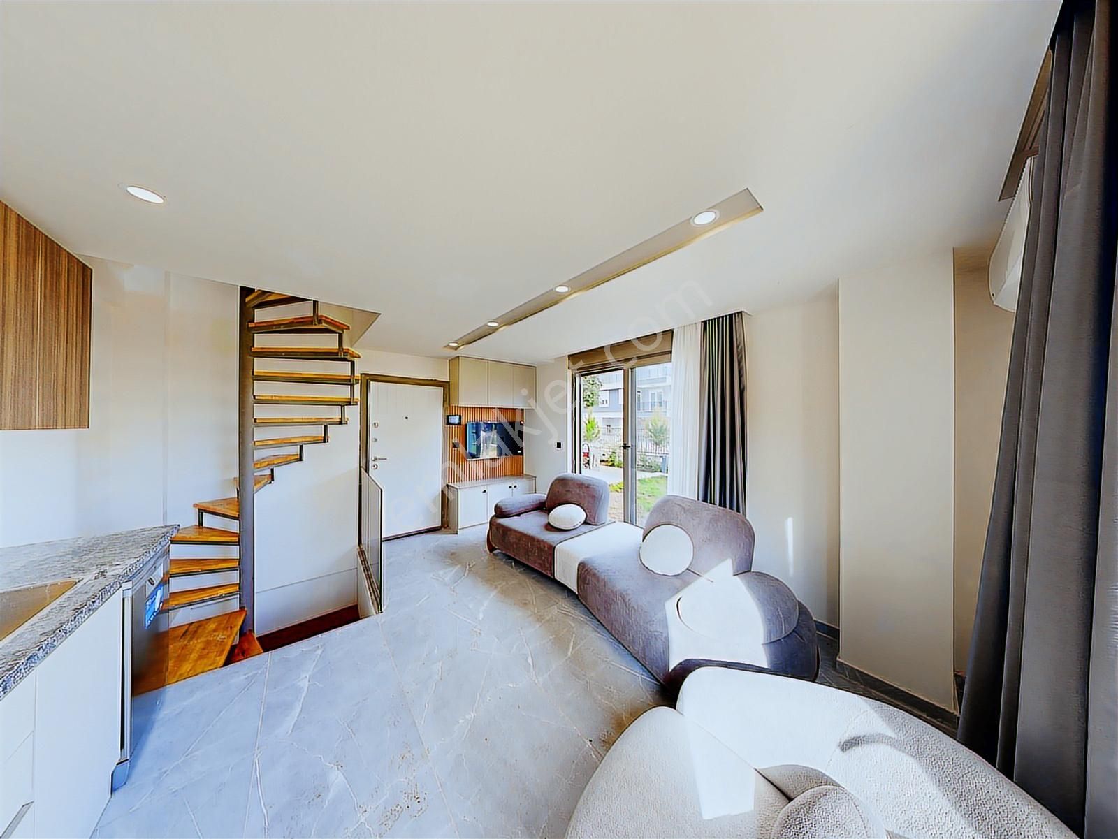 Lüks Sitede Sıfır Eşyalı Kiralık Tripleks 1+1 Daire - Görsel 8