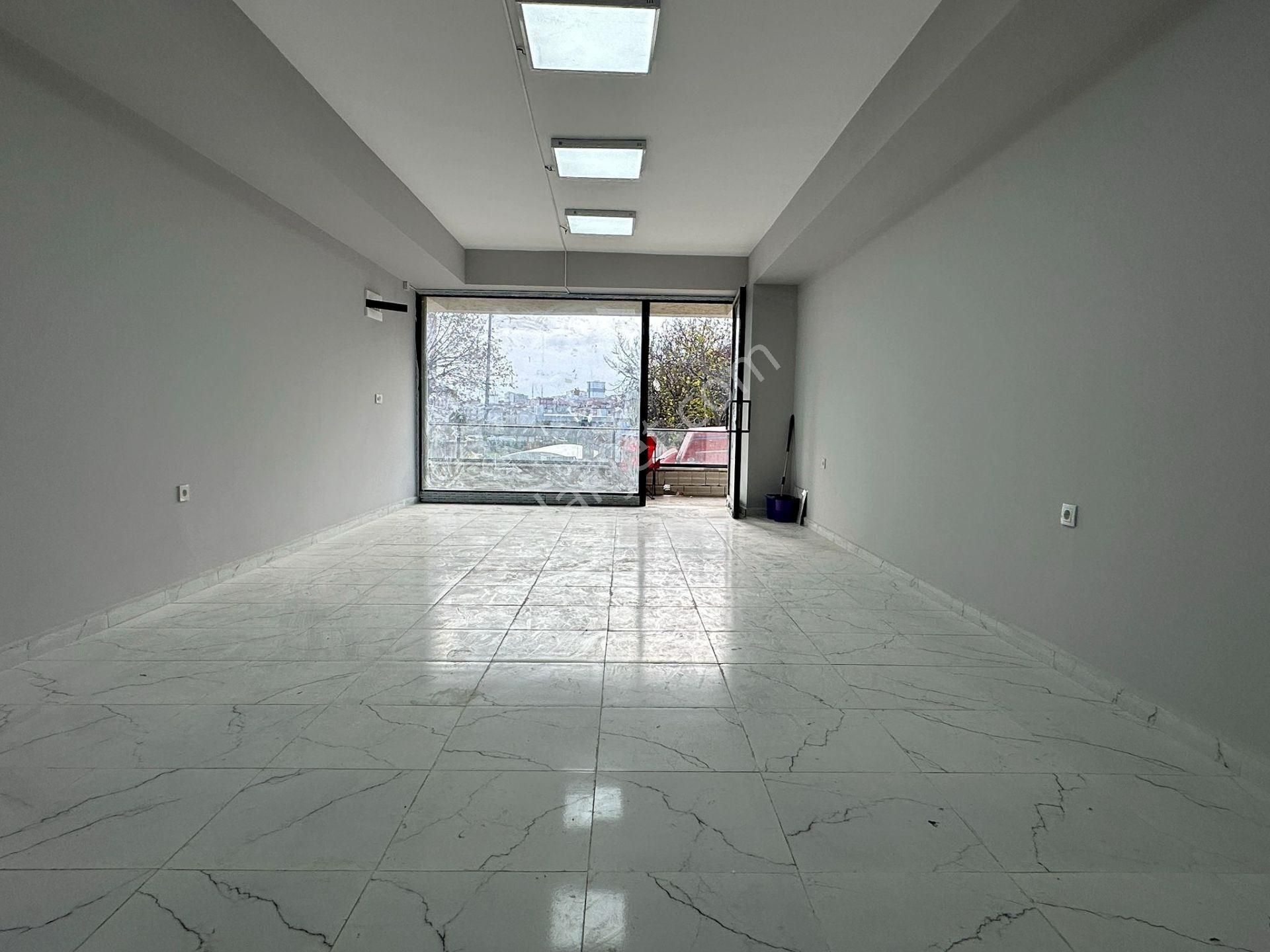 Bağcılar Kirazlı Butik Site Altında Cadde Üstü Kiralık Dükkan - Görsel 35