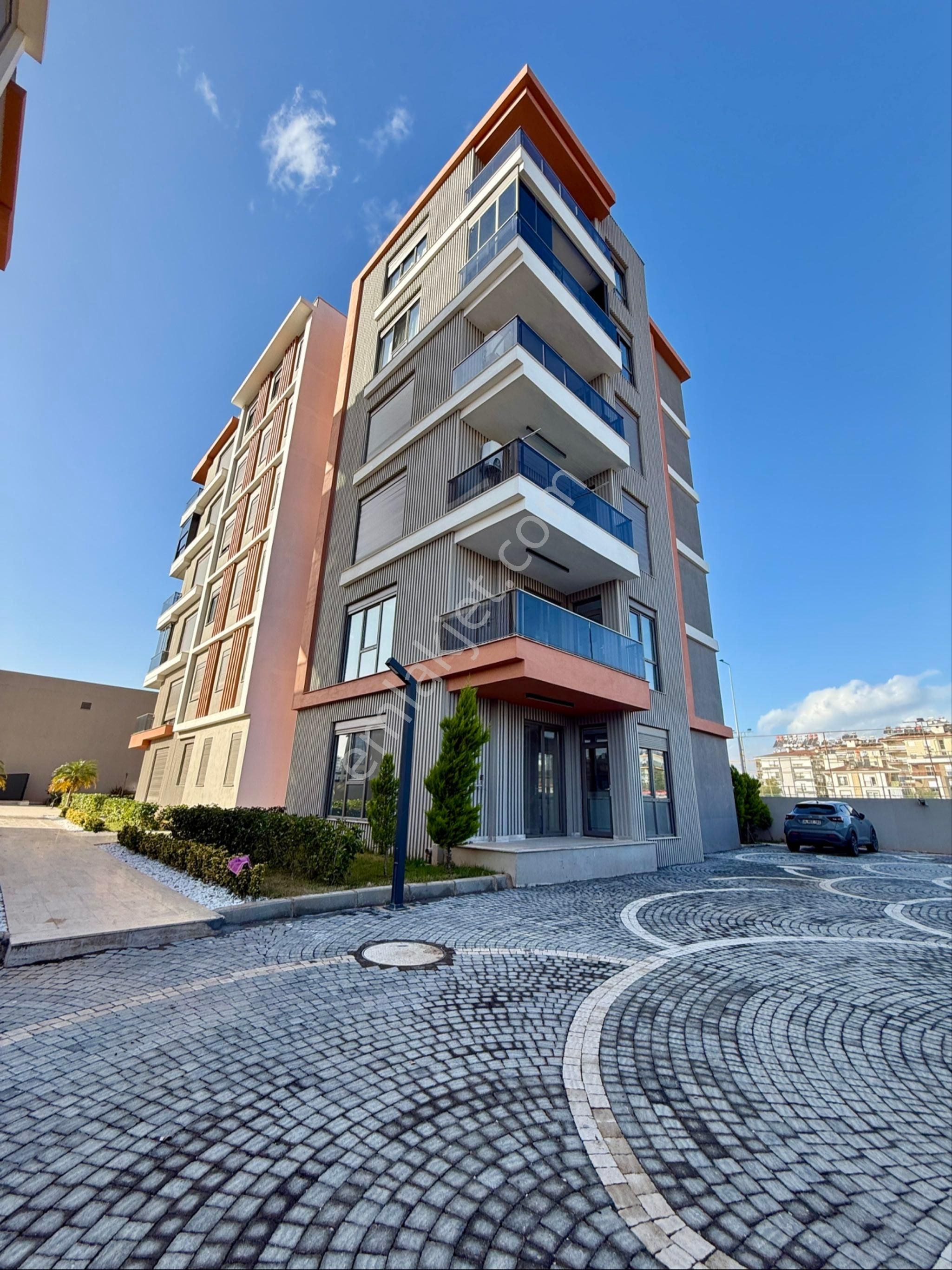 Varsakta Merkezi Konumda Kiralık 2+1 Daire - Görsel 2