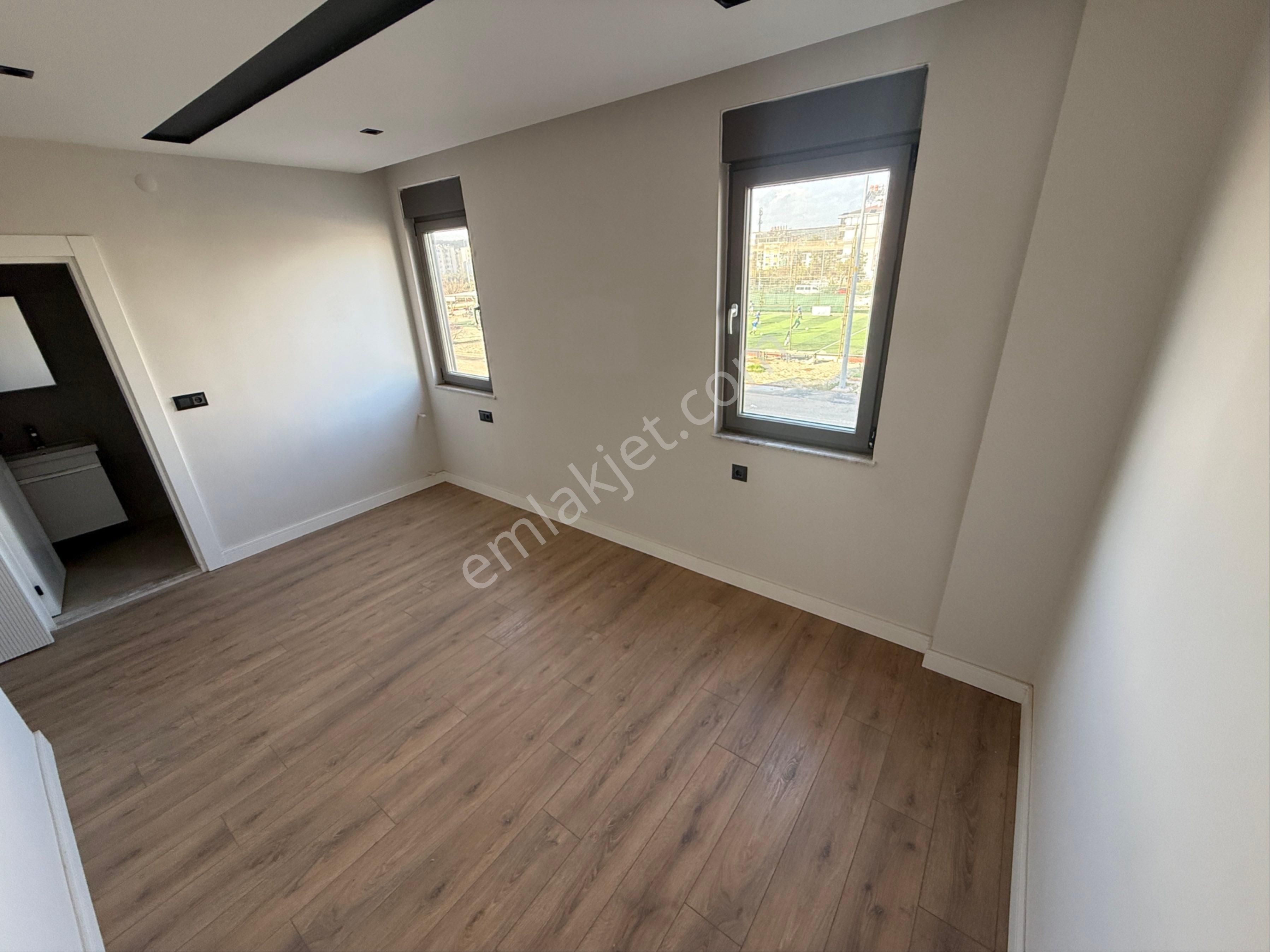 Varsakta Merkezi Konumda Kiralık 2+1 Daire - Görsel 5