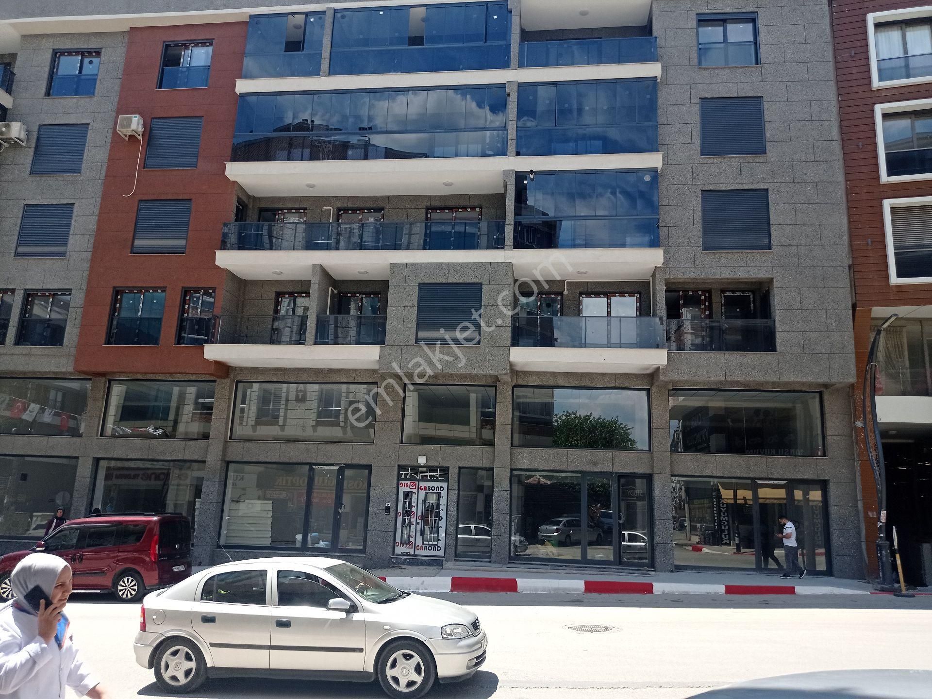 Barışmanço Caddesi Uzerınde Sıfır Bına On Cephe Ofis Olarak Ta Kullanma İmkanı 1+1 Daire - Görsel 2