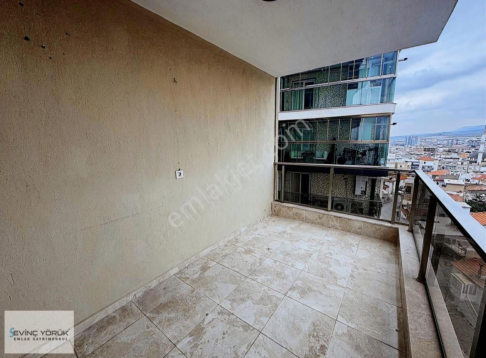 Menemen Merkezde Site İçinde Lüks 2+1 Kiralık Daire - Görsel 11