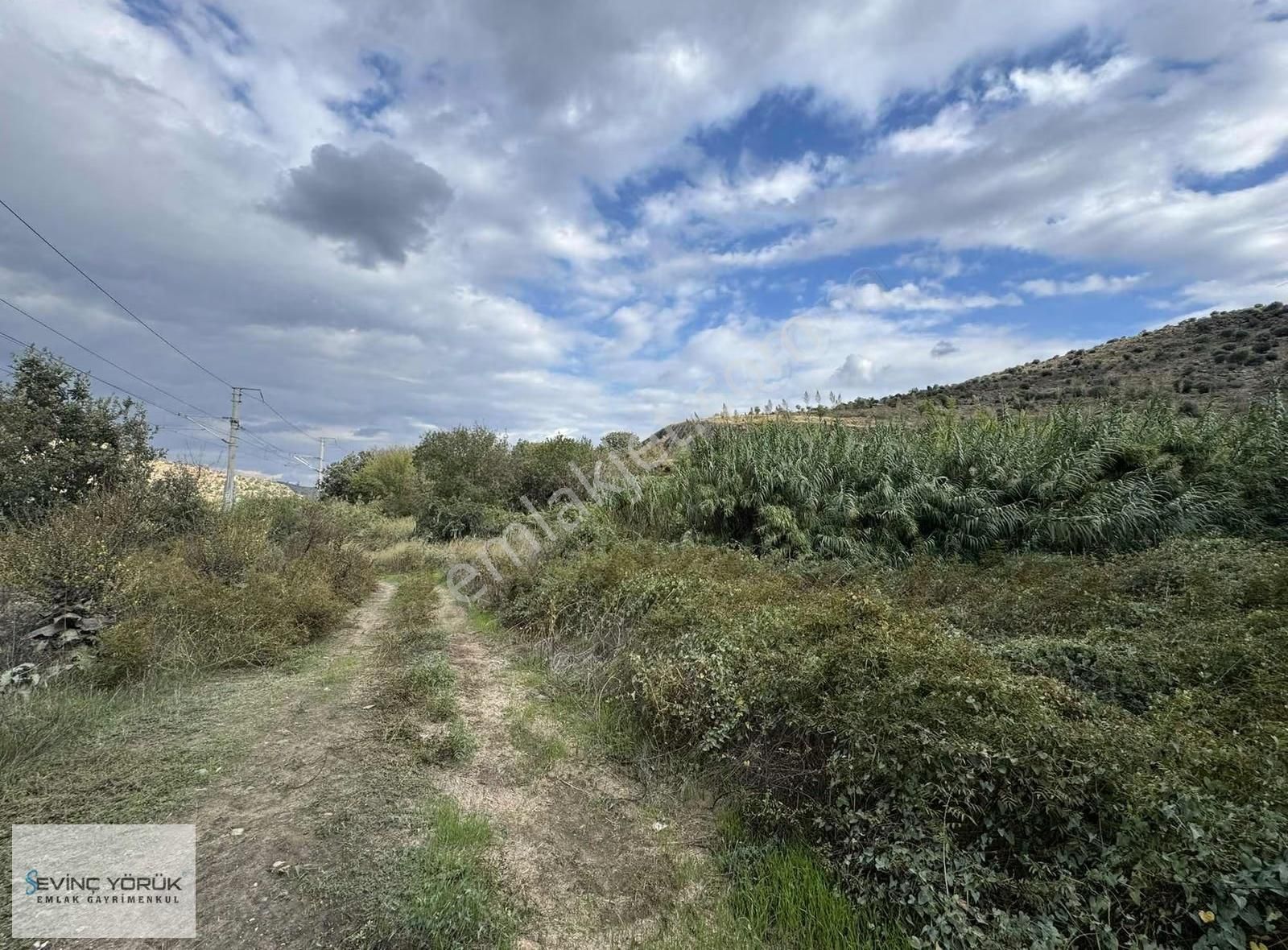 Menemen Manisa Yolu Üzerinde 824 M² Tek Tapu Tarla - Görsel 2