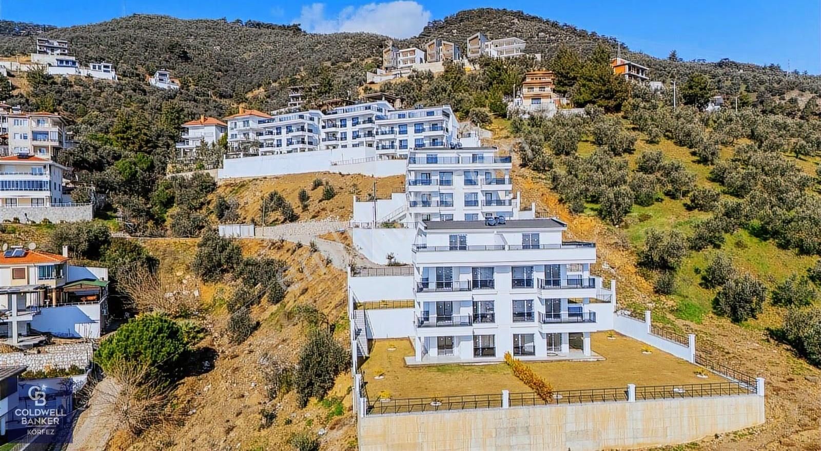 Altınoluk'ta Panoramik Deniz Manzaralı 2+1 Daire - Görsel 18
