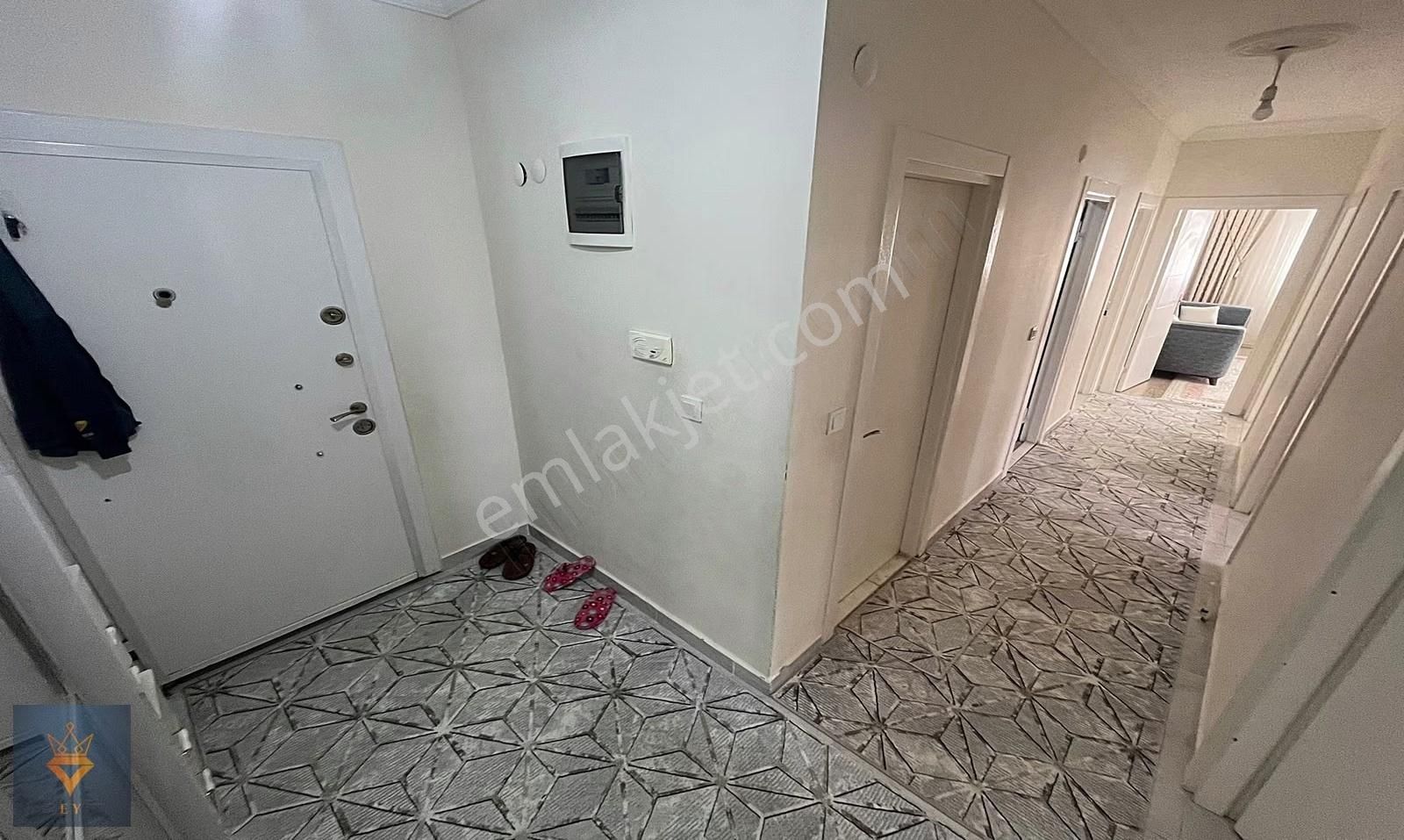 Cadde Üstü Katta Asansörlü 3+1 - Görsel 10