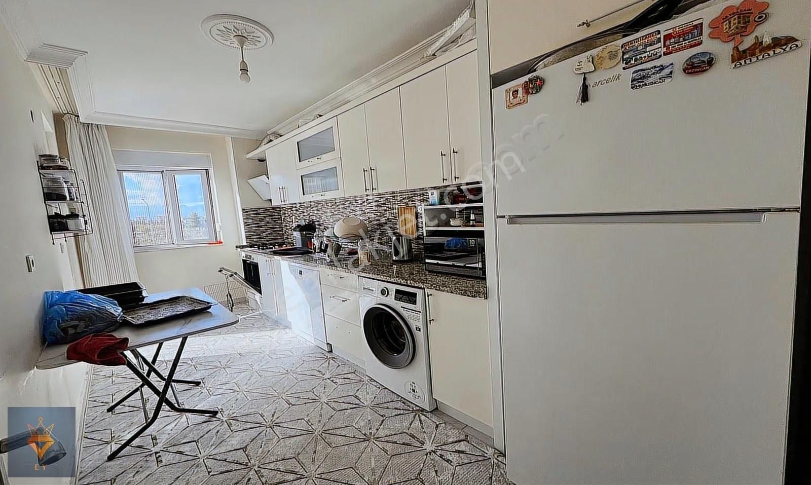 Cadde Üstü Katta Asansörlü 3+1 - Görsel 4