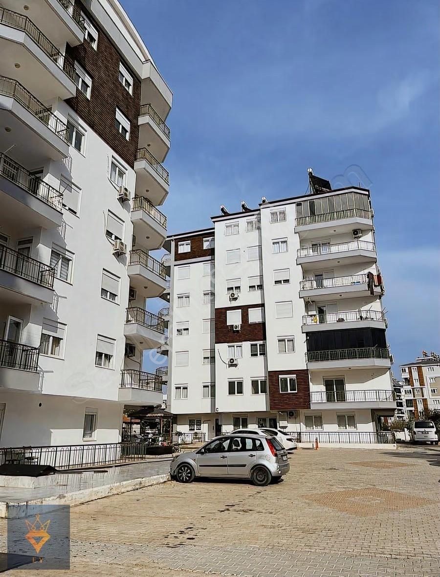 H Karakaşta Çift Balkon Site İçi Kredi Sorunsuz 2+1 - Görsel 2
