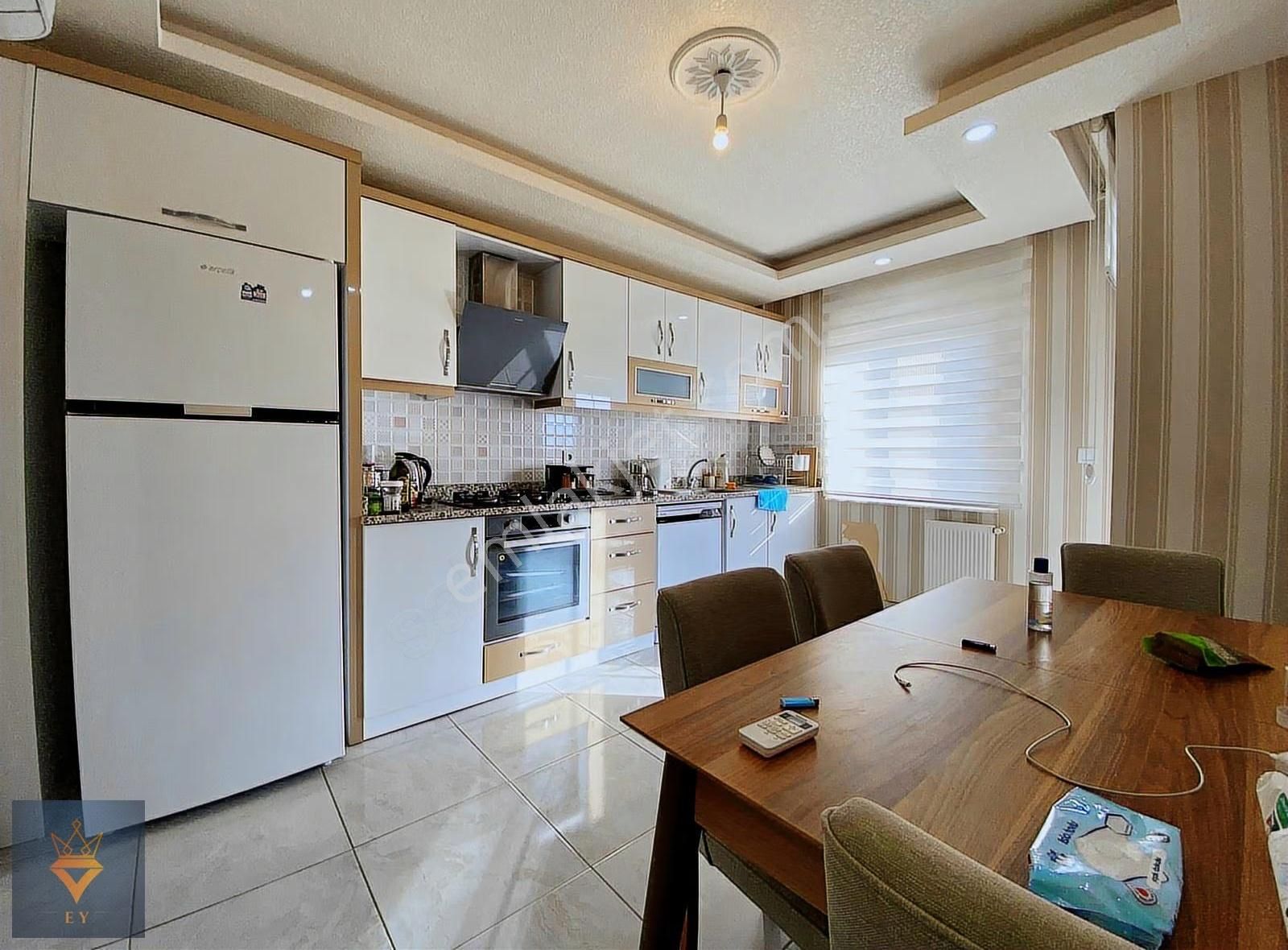 Kırçiçeği Caddesi Üzerinde Doğalgazlı Havuzlu Site İçi 2+1 Daire - Görsel 4