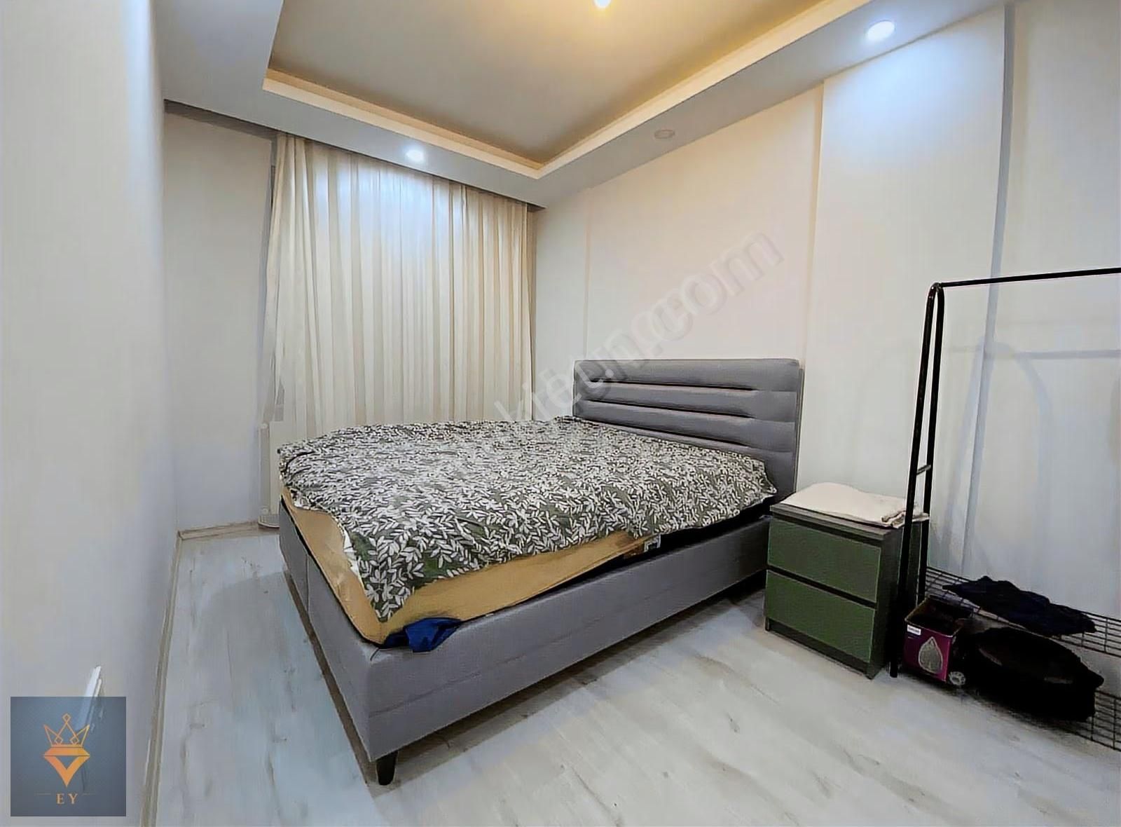 Kırçiçeği Caddesi Üzerinde Doğalgazlı Havuzlu Site İçi 2+1 Daire - Görsel 13