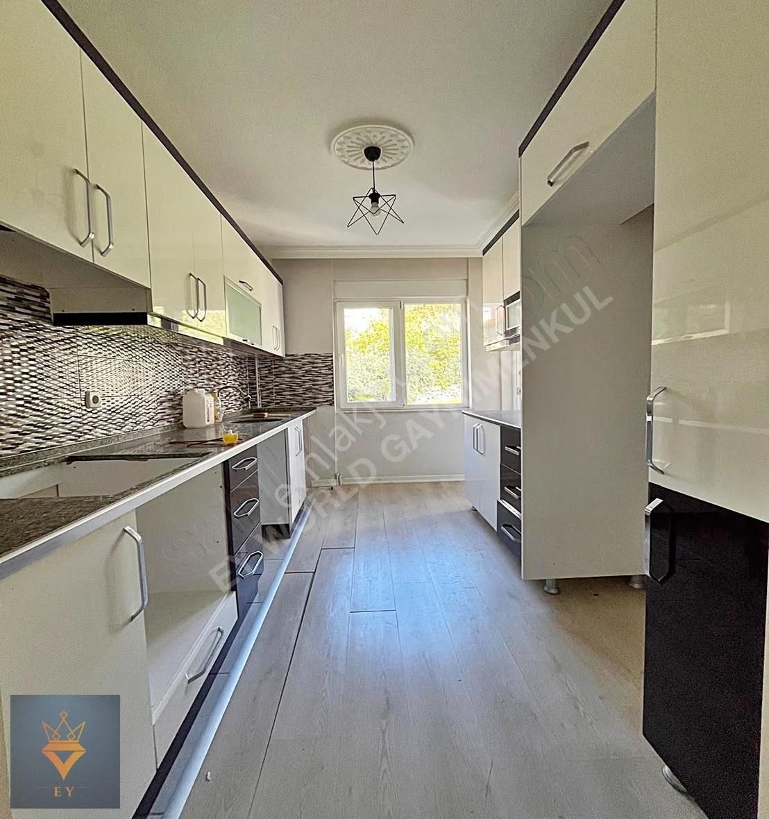 Erenköyde Kirslık 2+1