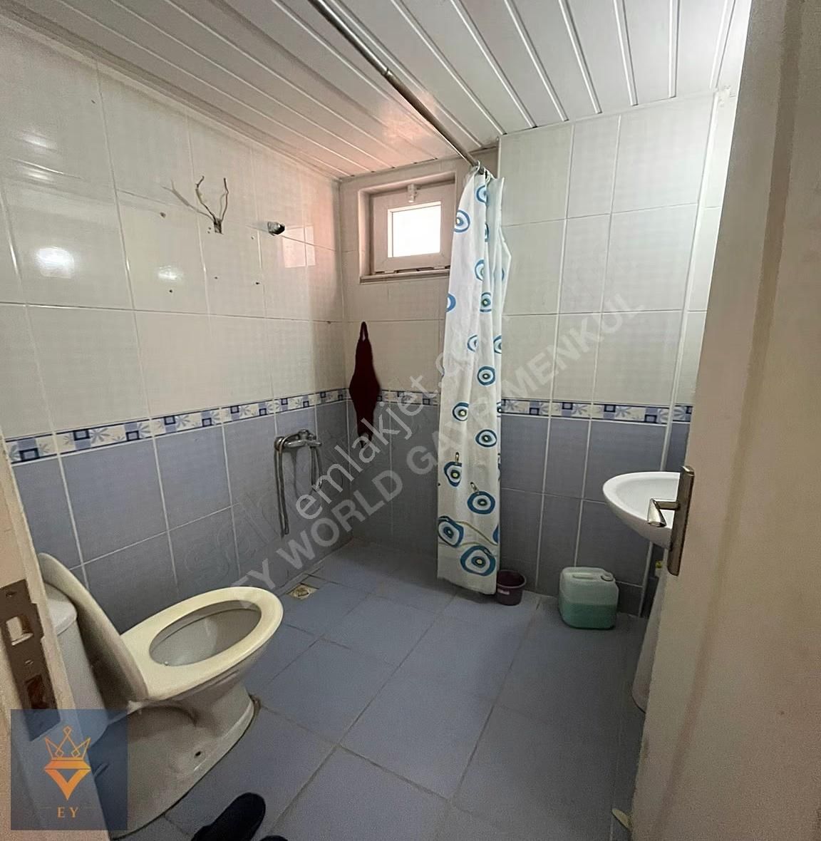 Kızılarıkta Kokoreççilerin Arkasında Ayrı Mutfaklı 1+1 - Görsel 6