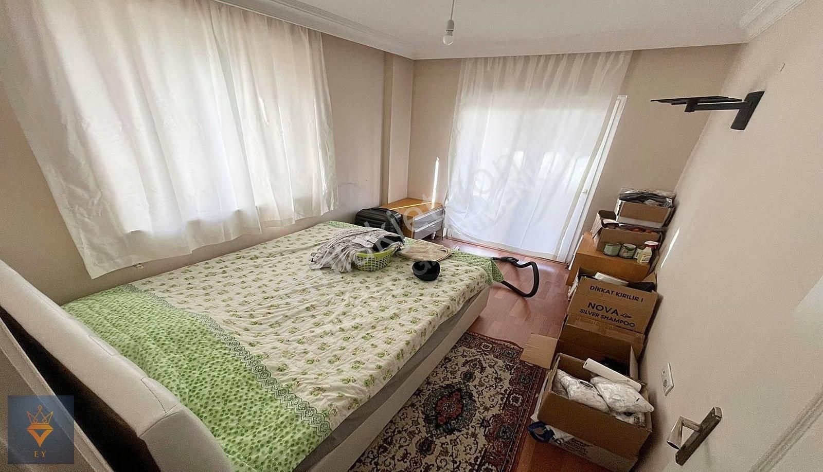 Kızılarıkta Kokoreççilerin Arkasında Ayrı Mutfaklı 1+1 - Görsel 12