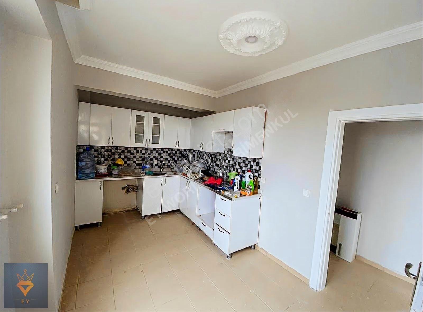 Kepez Aktoprak'da 2+1 Katta Havuzlu Site İçersinde Krediye Uygun