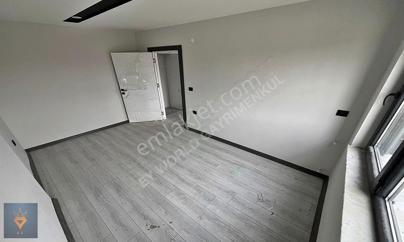 Havuzlu Site İçerisinde Katta 1+1 - Görsel 7