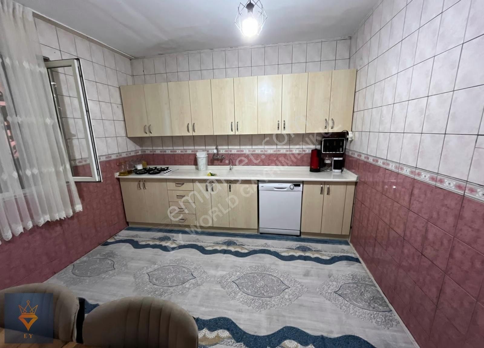 Kepez Fatih Mahallesin'de 3+1 Müstakil Ev Sevenler İçin İdeal