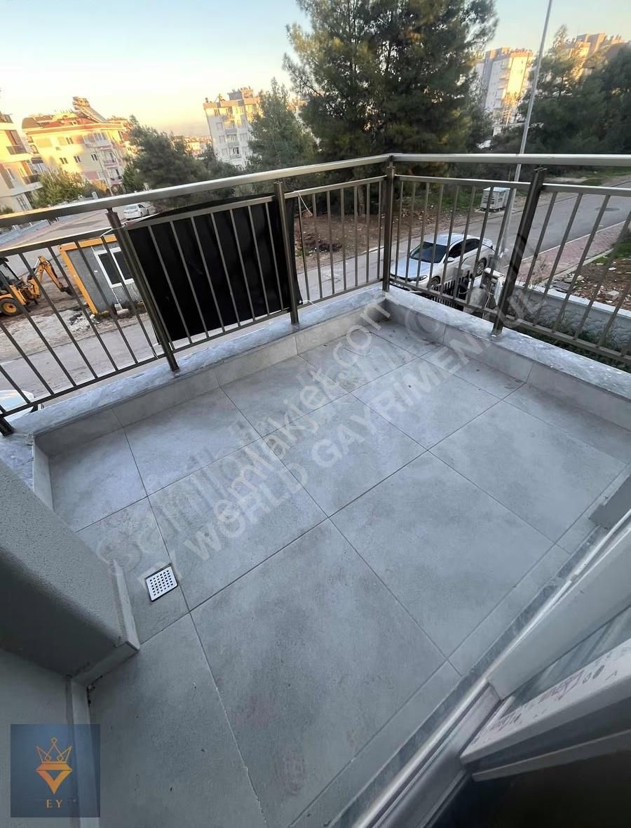 Aydoğmuşta Tramvaya Yürüme Mesafesinde Katta 1+1 - Görsel 5