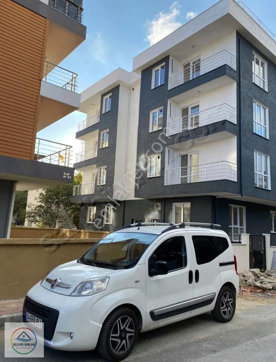Silivri Yeni Mahallede Yeni Binada 2+1 Satılık Daire
