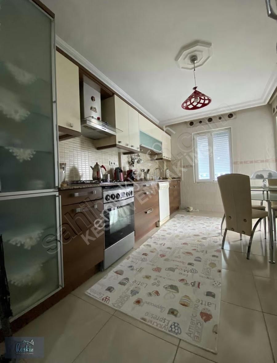 Yenidoğan'da Kiralık 3+1 Eşyalı Asansörlü Otoparklı - Görsel 25