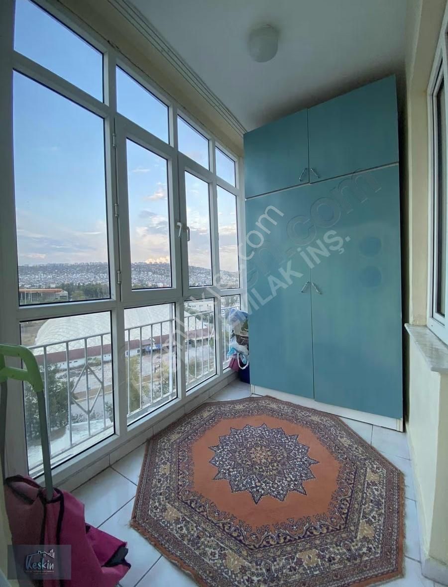 Yenidoğan'da Kiralık 3+1 Eşyalı Asansörlü Otoparklı - Görsel 2