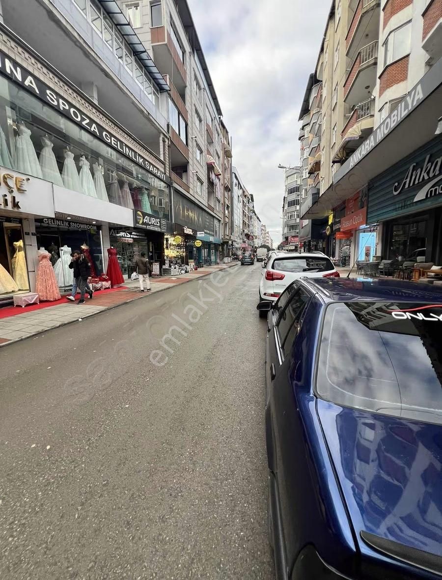 Altıkat Emlaktan Satılık Dükkan Yunusemre Caddesinde - Görsel 5