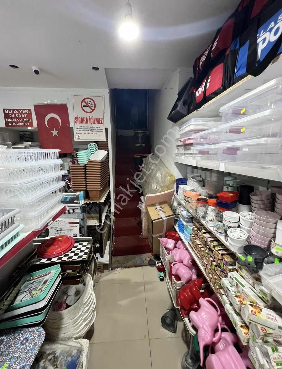 Altıkat Emlaktan Satılık Dükkan Yunusemre Caddesinde - Görsel 10