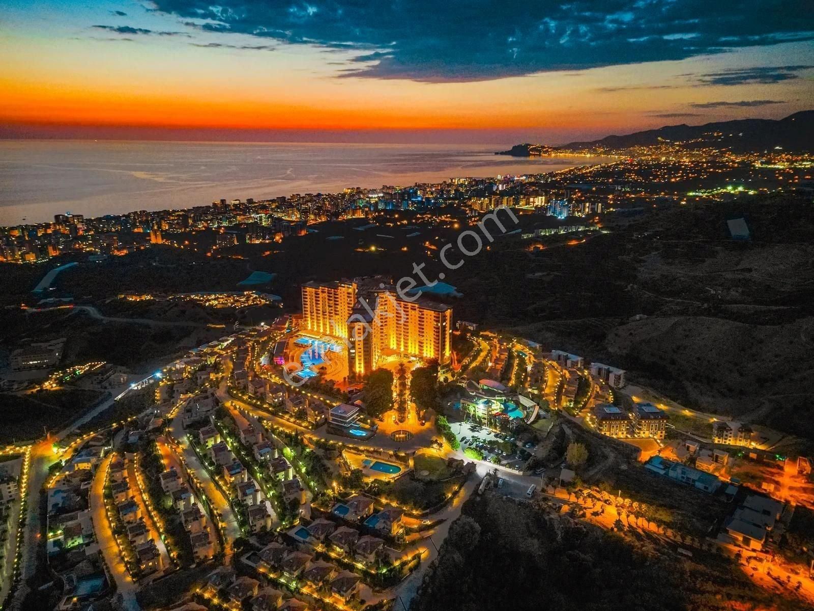 Alanya Gold Cıty’de Otel Konseptli Lüks 2+1 Daire