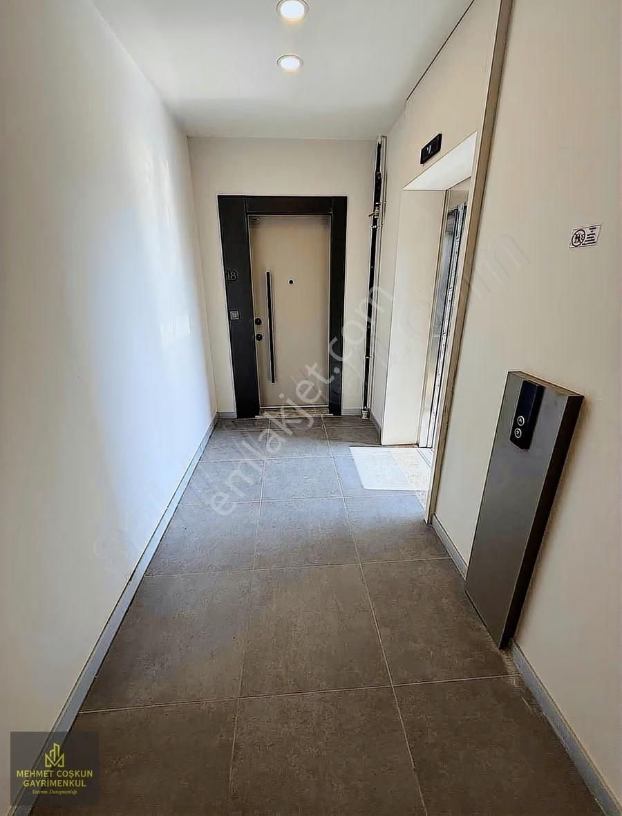 Huzurevlerinde Göktekin Kalitesiyle İskanlı Satılık 3+1 Daire - Görsel 2