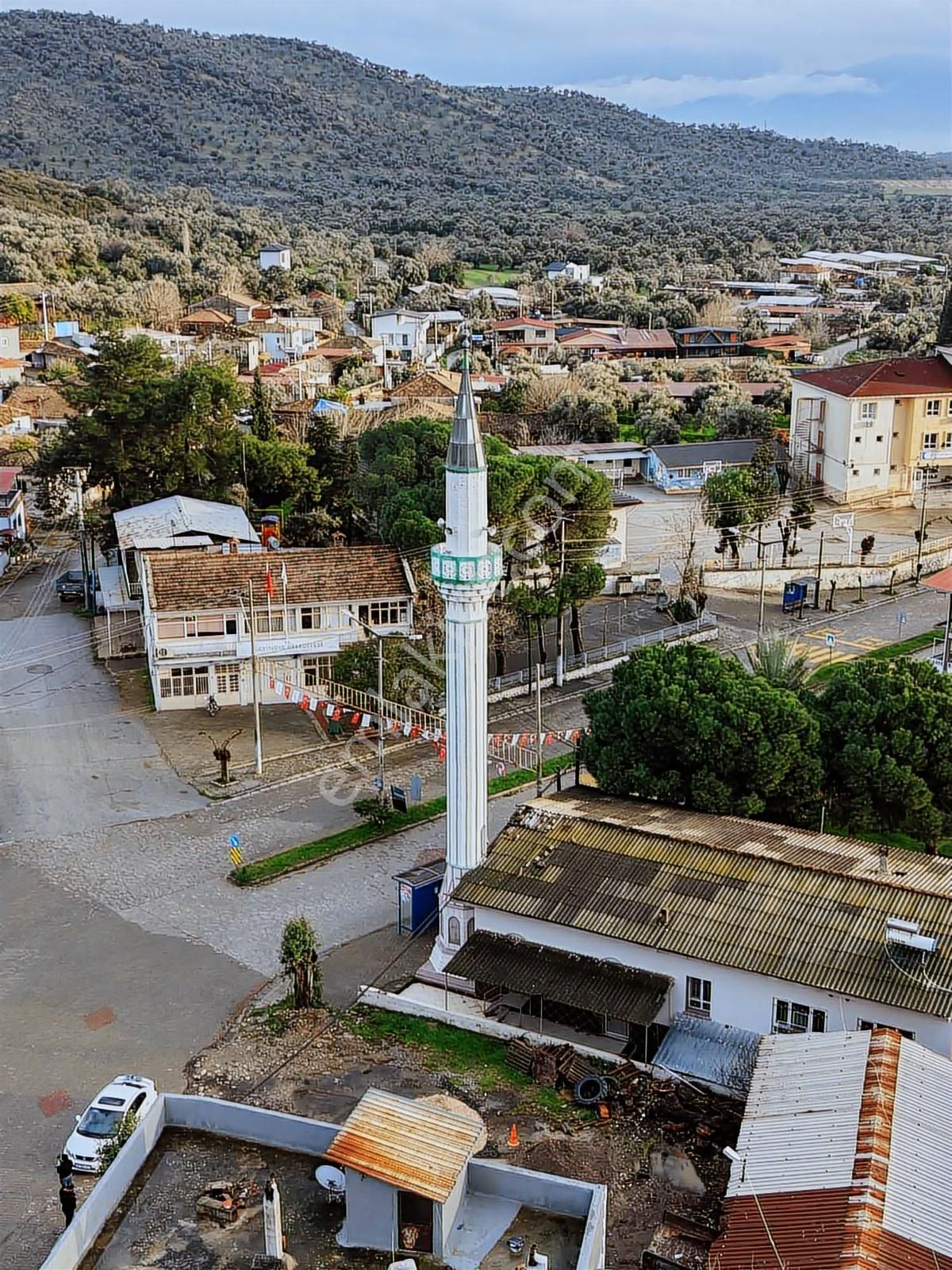 Derin Emlaktan Muazzam Konumda Satılık Arsa - Görsel 18