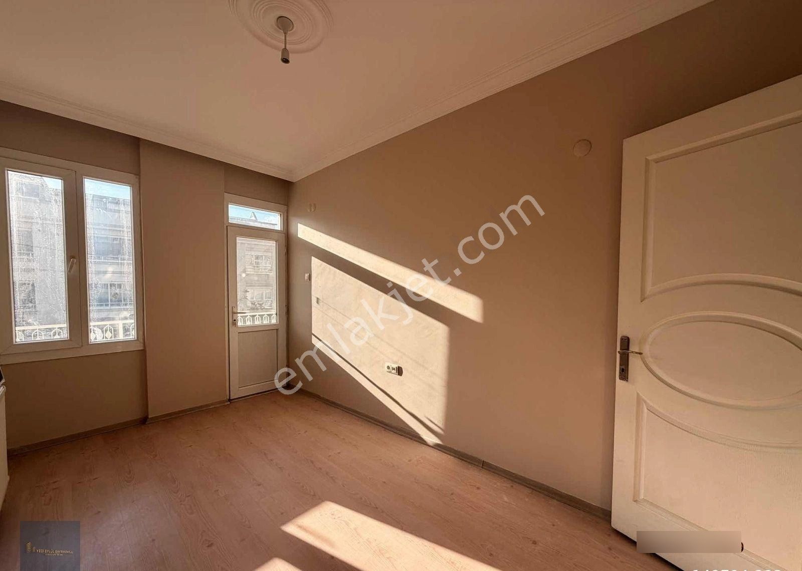 Ertuğrul Mahallesinde Kompile Yenilenmiş 3+1 Satılık - Görsel 23