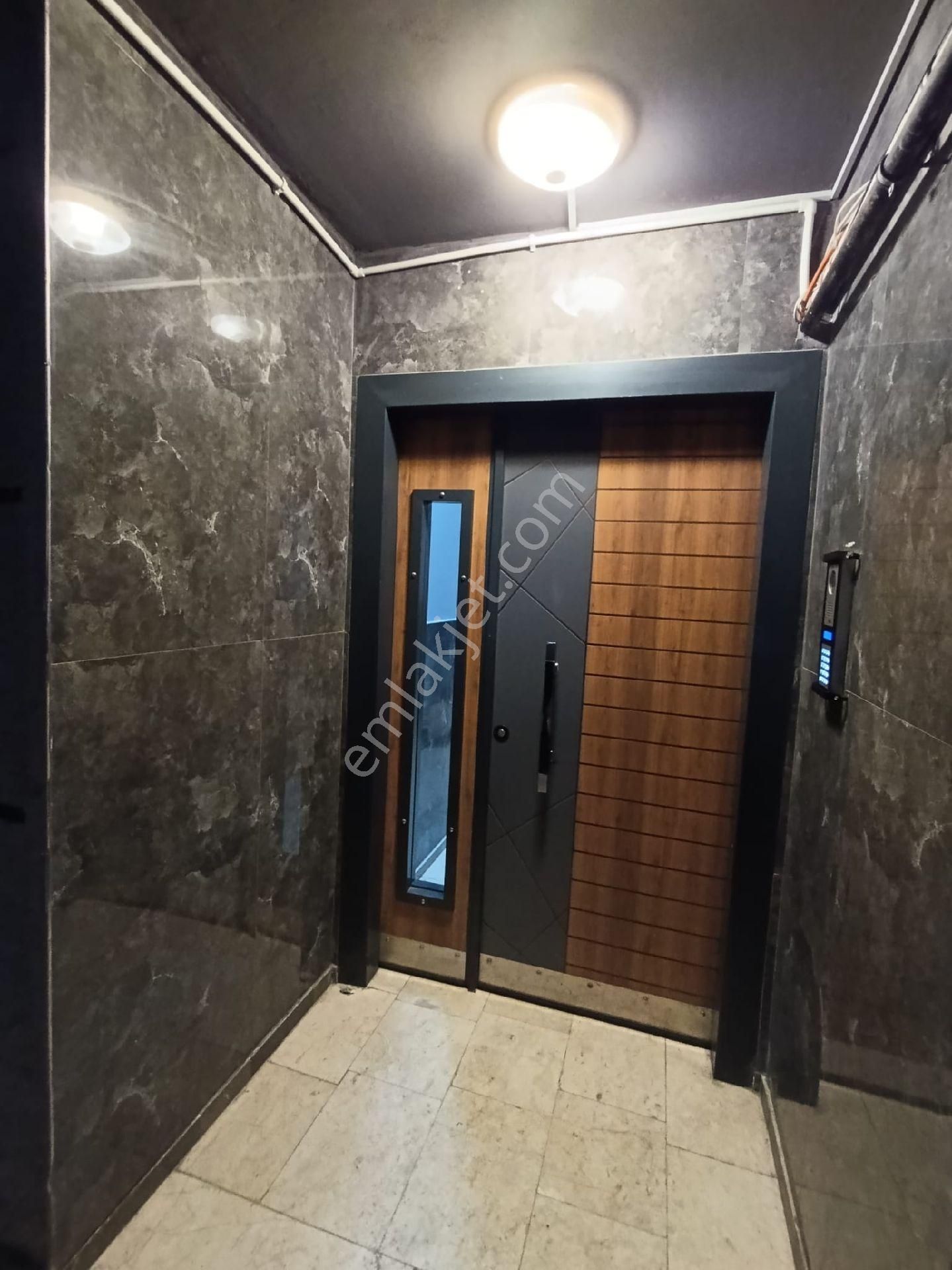 Küçükçekmece Cennet Mah. Satılık Ön Cephe 2+1 Arakat - Görsel 7