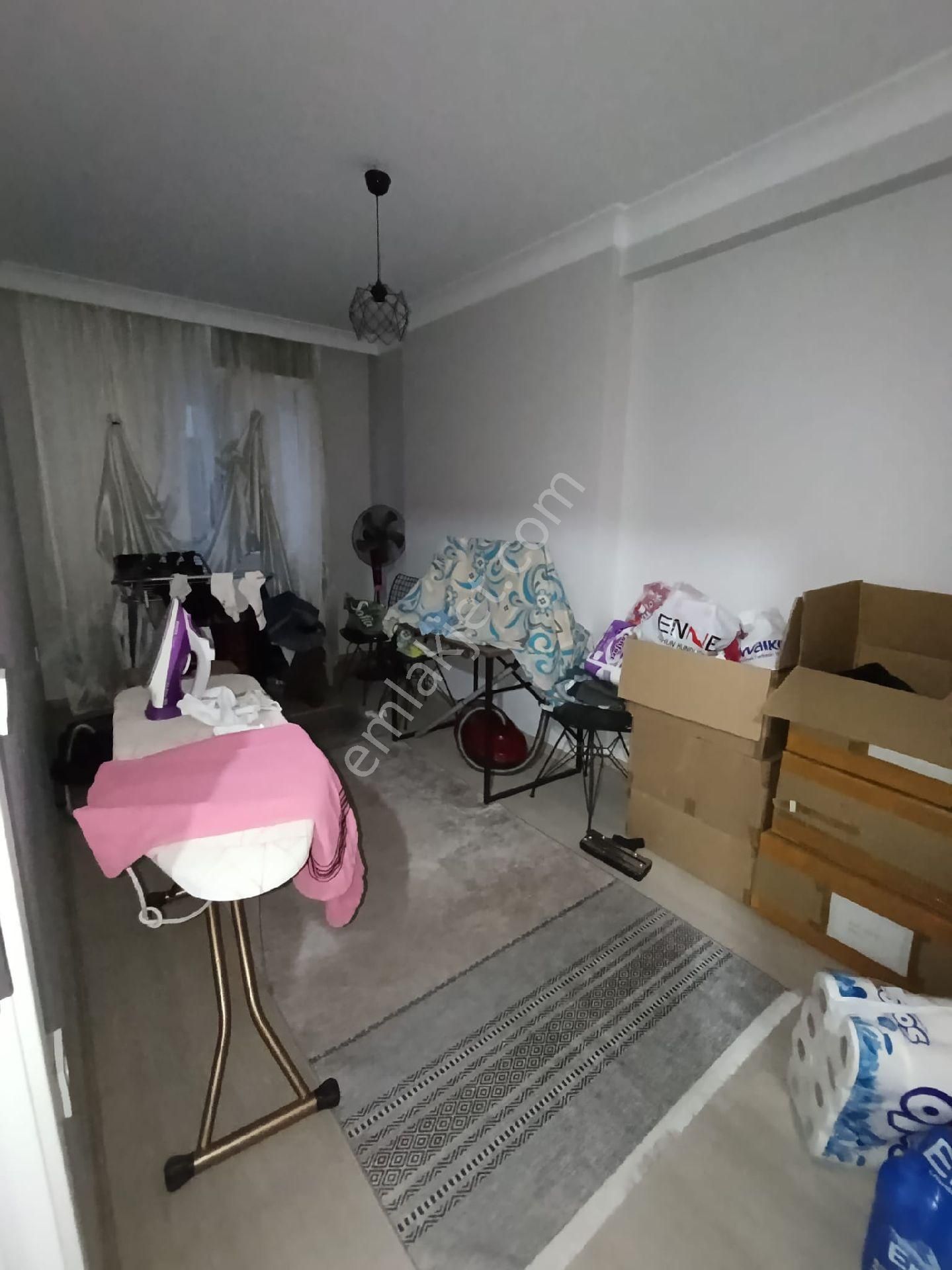 Küçükçekmece Cennet Mah. Satılık Ön Cephe 2+1 Arakat - Görsel 15