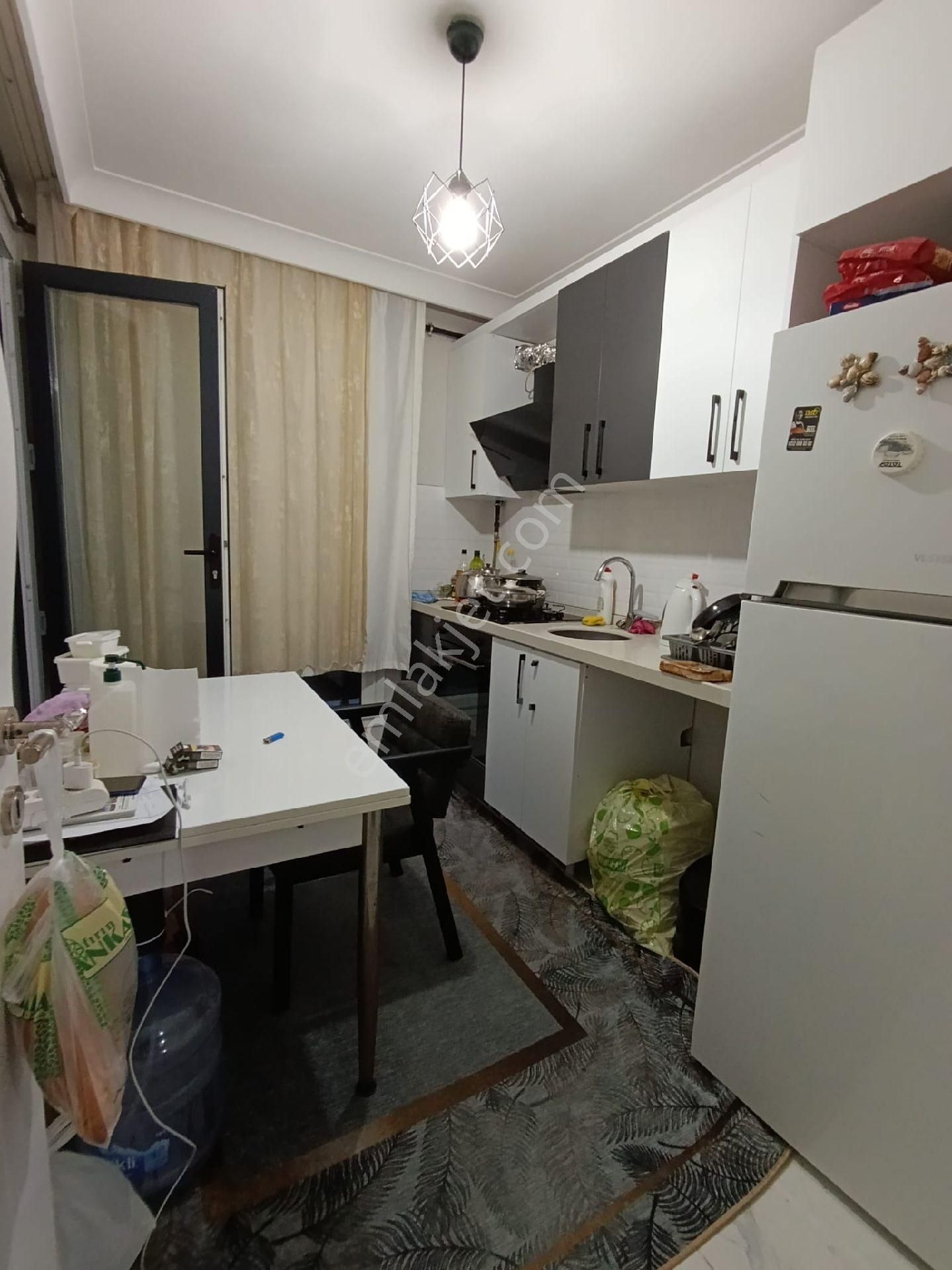 Küçükçekmece Cennet Mah. Satılık Ön Cephe 2+1 Arakat - Görsel 9