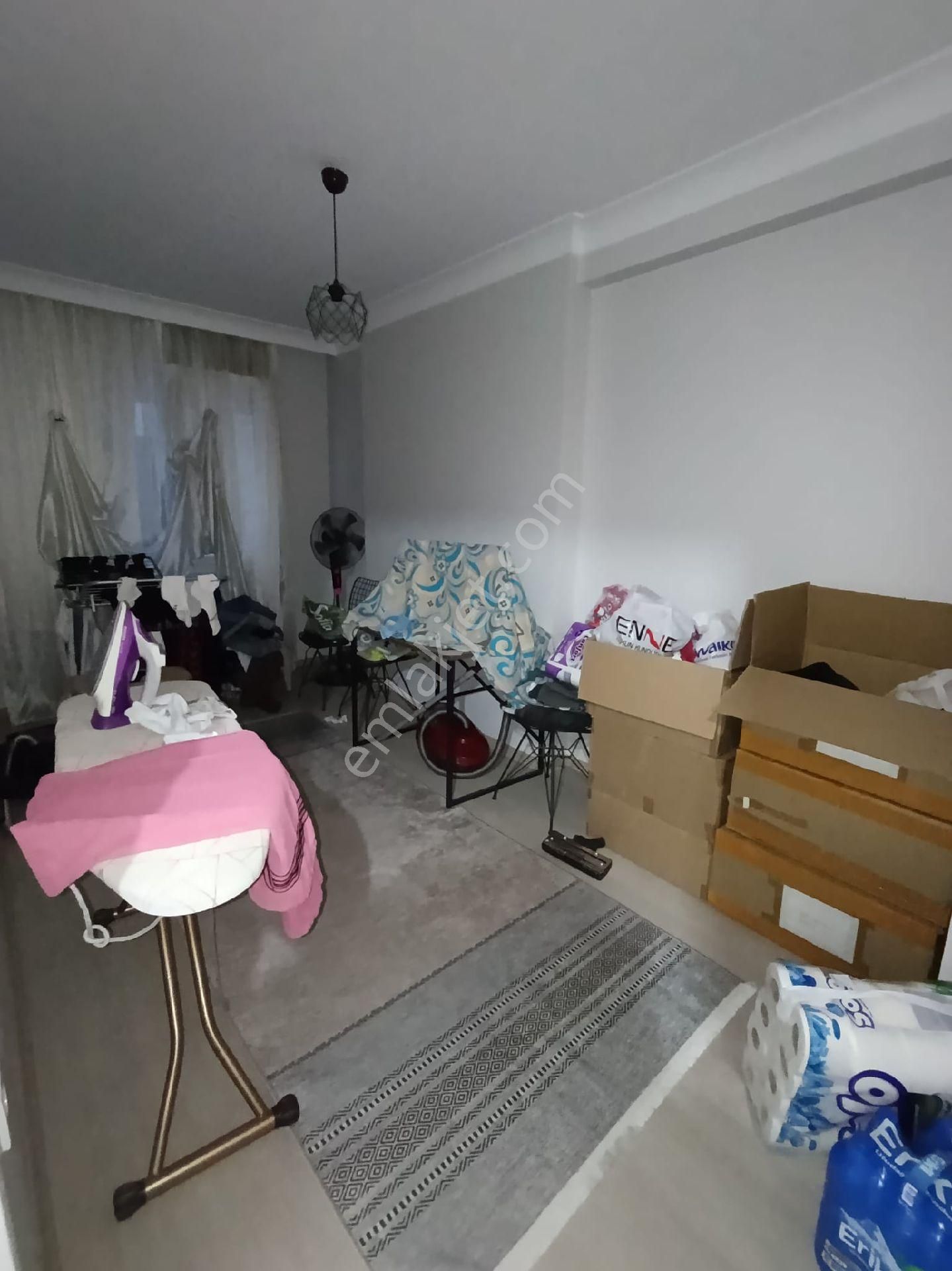 Küçükçekmece Cennet Mah. Satılık Ön Cephe 2+1 Arakat - Görsel 13