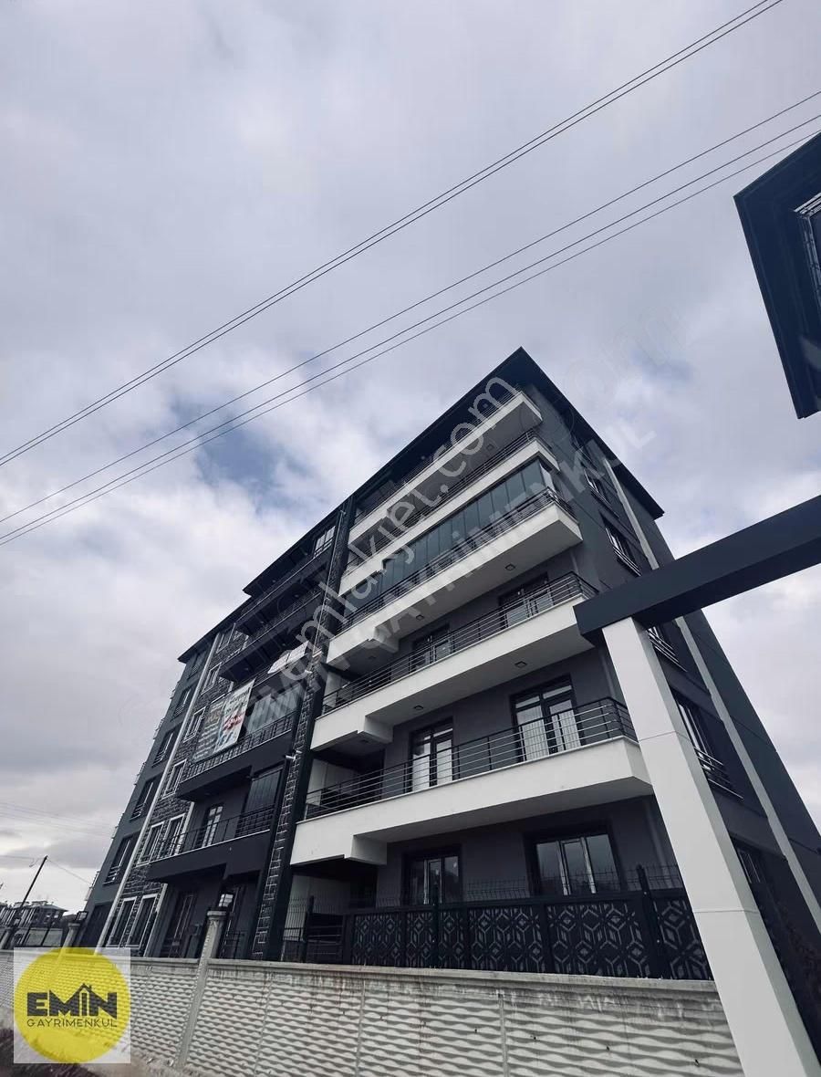 Adliye Yakını Kiralık Ferah Lüx Sıfır 3+1 Daire !!! - Görsel 17