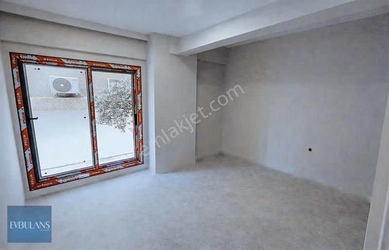 Eşsiz Lokasyon Girne Caddesi Yanı A Sınıf Lüx 1+1 Daire - Görsel 2