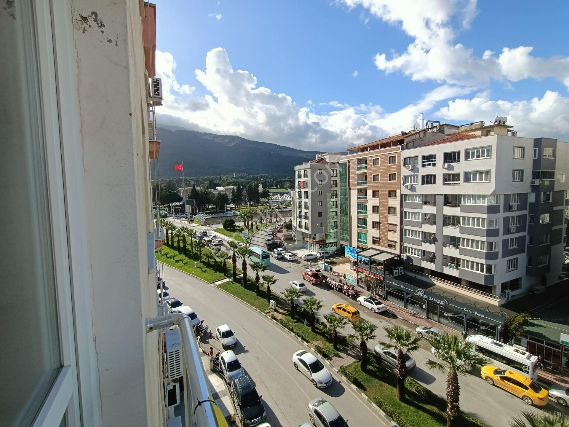 Hafsa Sultan Özsaruhan Bulvarı’nda Asansörlü, Köşe, Aydınlık 3+1 - Görsel 27