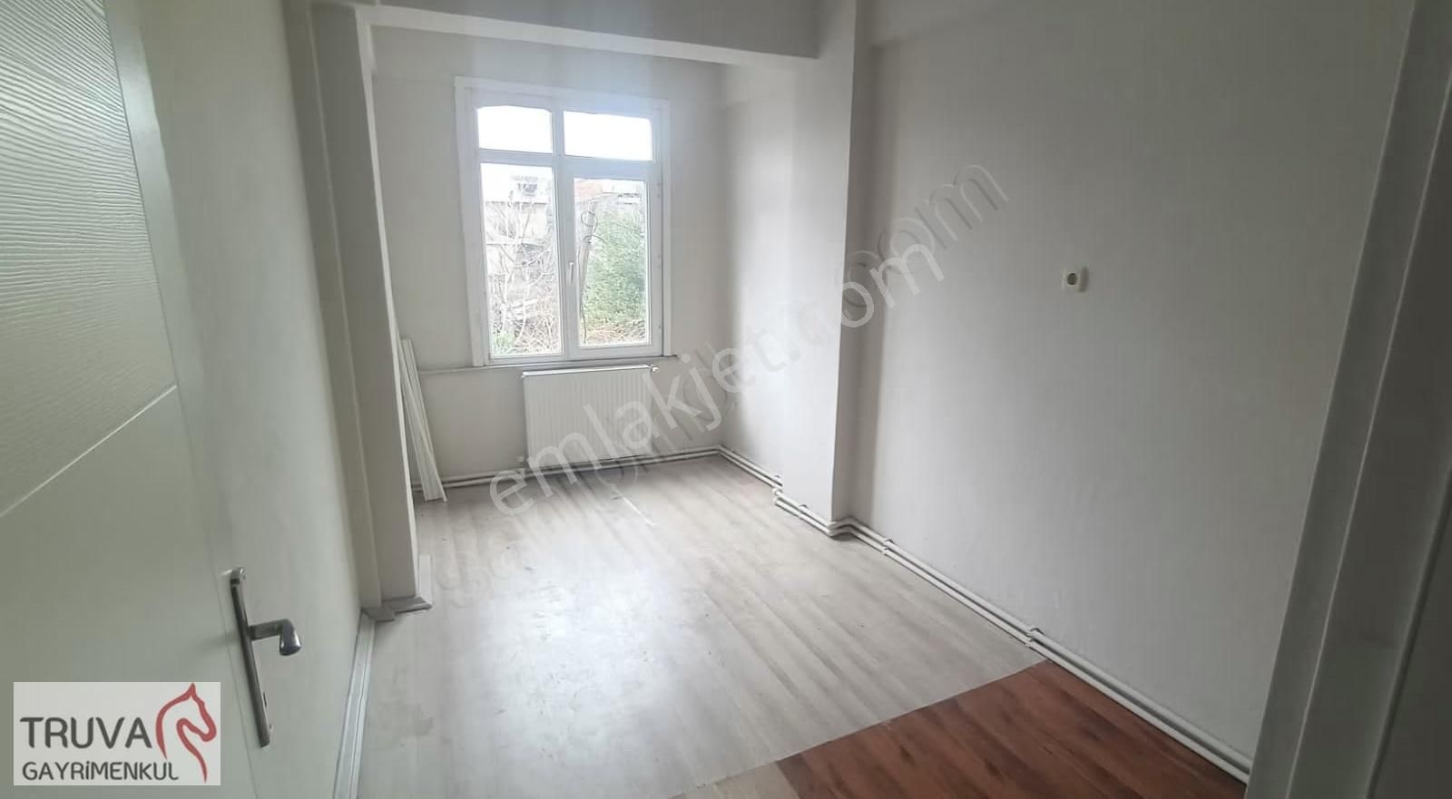 Kurtköy Merkezde Fırsat Yatırımlık Boş İki Daire, Bir Dükkan - Görsel 2