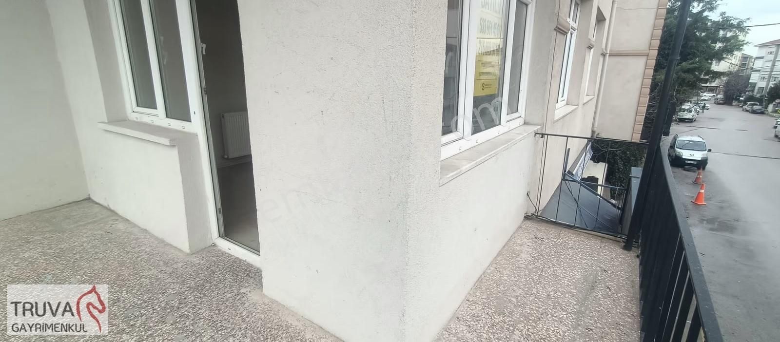 Kurtköy Merkezde Fırsat Yatırımlık Boş İki Daire, Bir Dükkan - Görsel 21