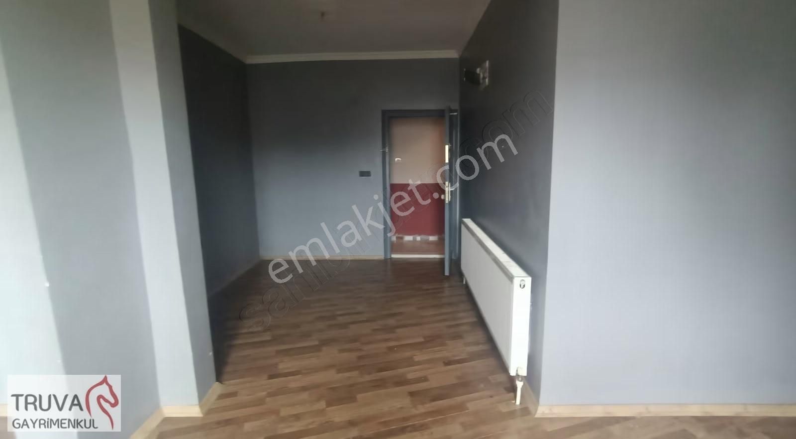 Kurtköy Merkezde Fırsat Yatırımlık Boş İki Daire, Bir Dükkan - Görsel 4