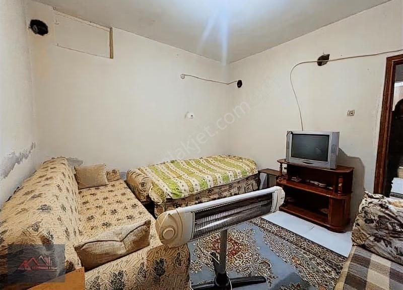 Marmaray Tren İstasyonunun Yanında Kat Mülkiyetli 1+1 Daire - Görsel 10