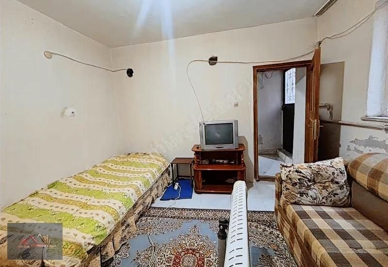 Marmaray Tren İstasyonunun Yanında Kat Mülkiyetli 1+1 Daire - Görsel 7