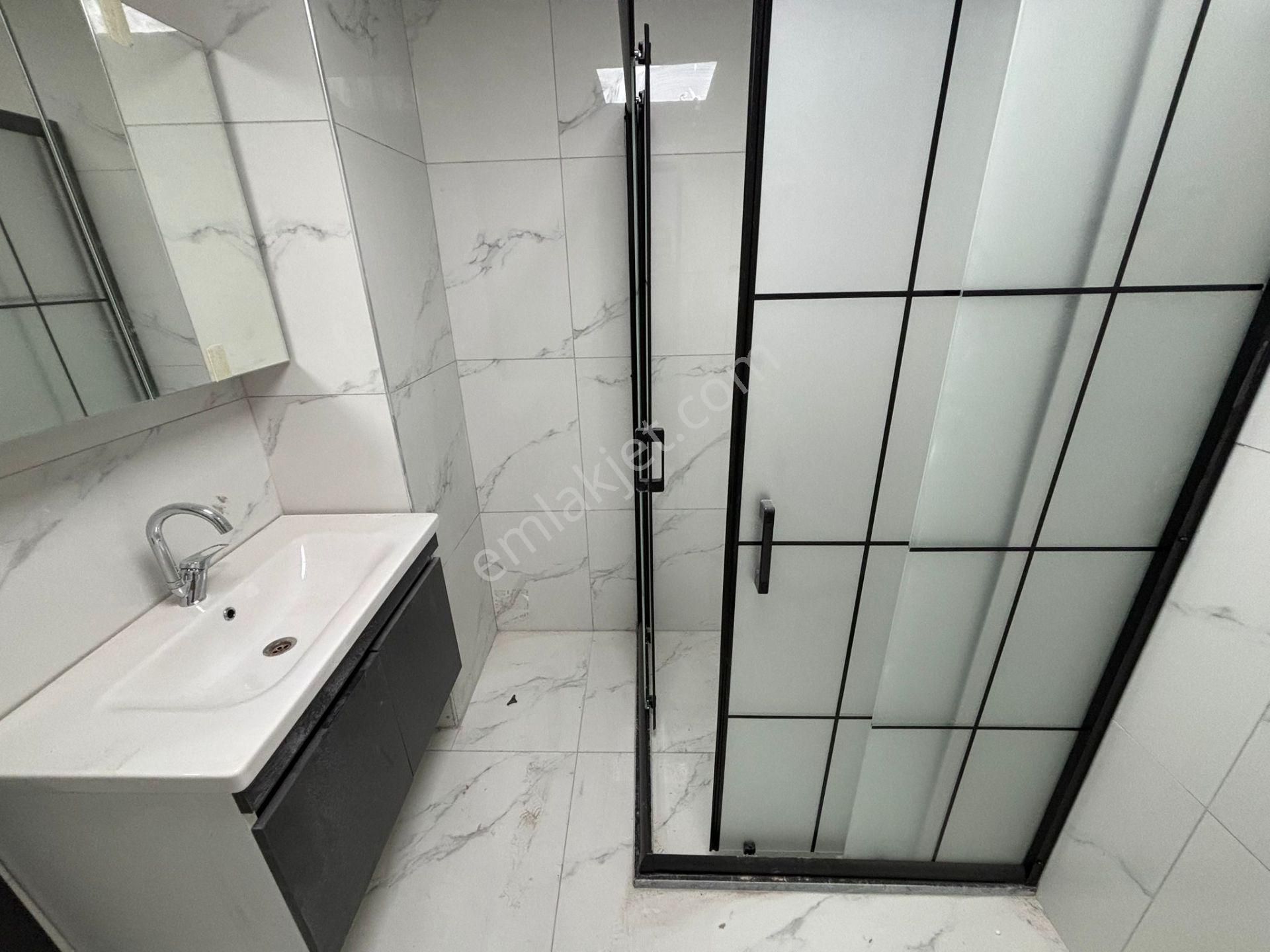 **eryıldız İnşaat'tan**merkezi Konumda İskanlı K.otoparklı 2+1**4.kat Güney Cephe - Görsel 29